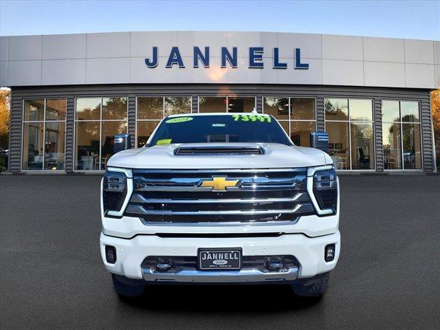 Photo of 2024 Summit White Chevrolet Silverado 2500