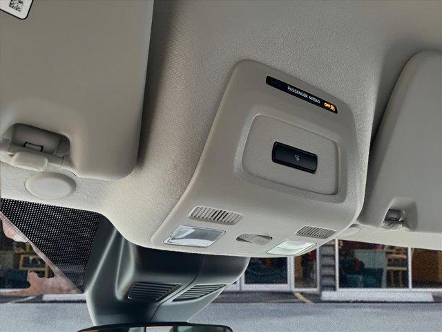 Photo of 2023 Oxford White Ford Transit-250