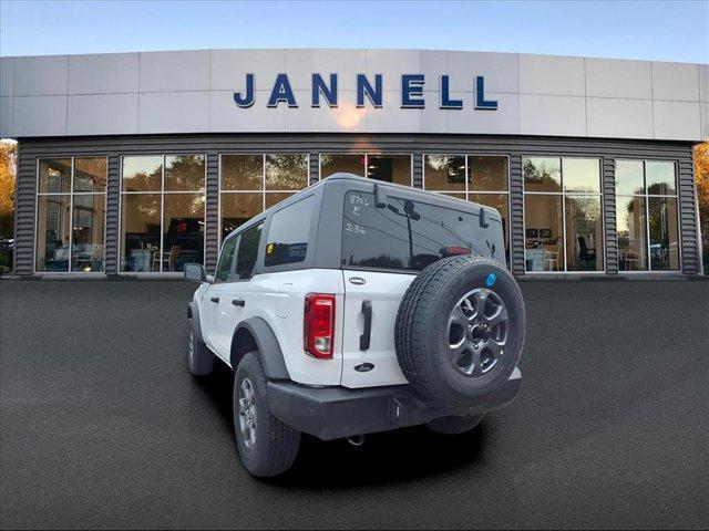 Photo of 2025 White Ford Bronco