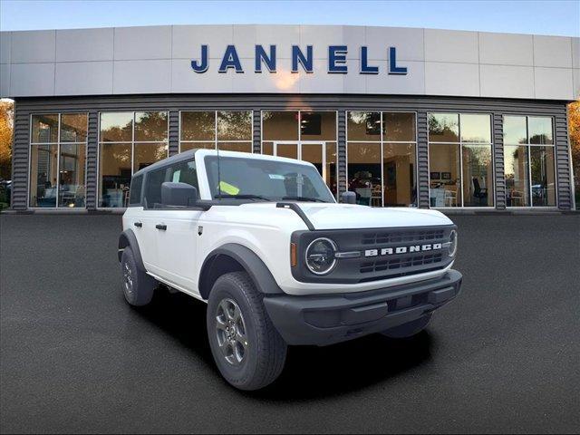 Photo of 2025 White Ford Bronco
