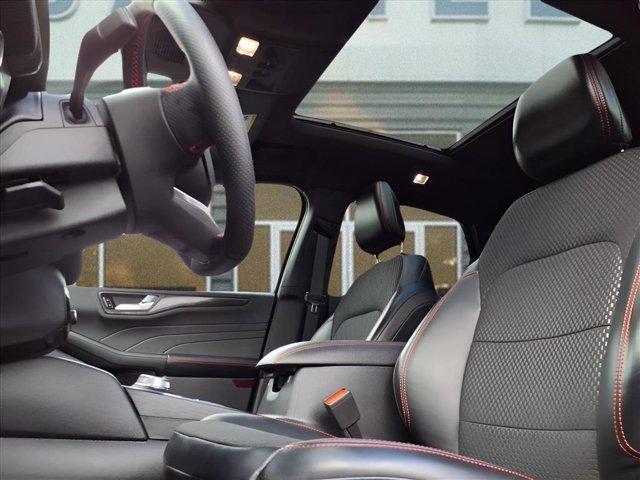 Photo of 2023 Cinnabar Red Metallic Ford Escape