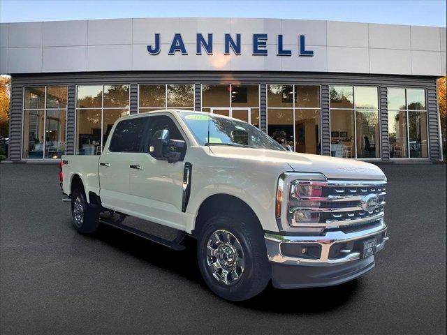 Photo of 2023 Star White Ford F-250