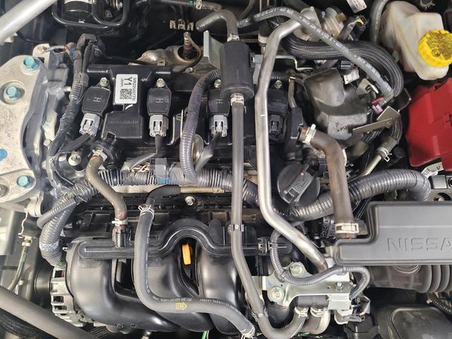 Photo of 2023 Brilliant Silver Metallic Nissan Sentra
