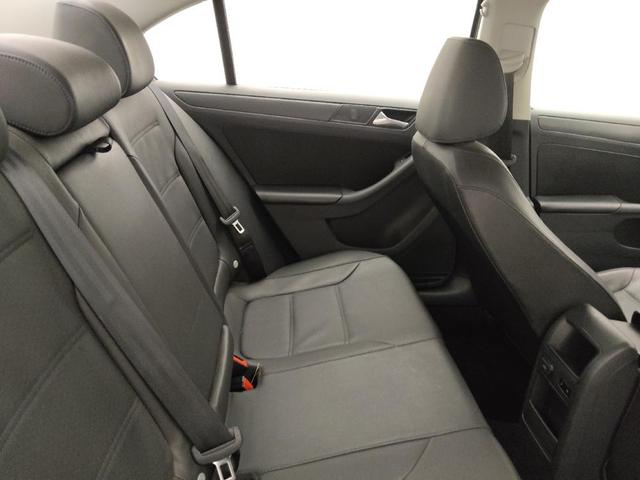 Photo of 2014 Reflex Silver Metallic Volkswagen Jetta