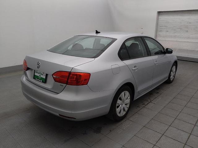 Photo of 2014 Reflex Silver Metallic Volkswagen Jetta