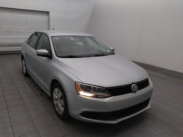 Photo of 2014 Reflex Silver Metallic Volkswagen Jetta