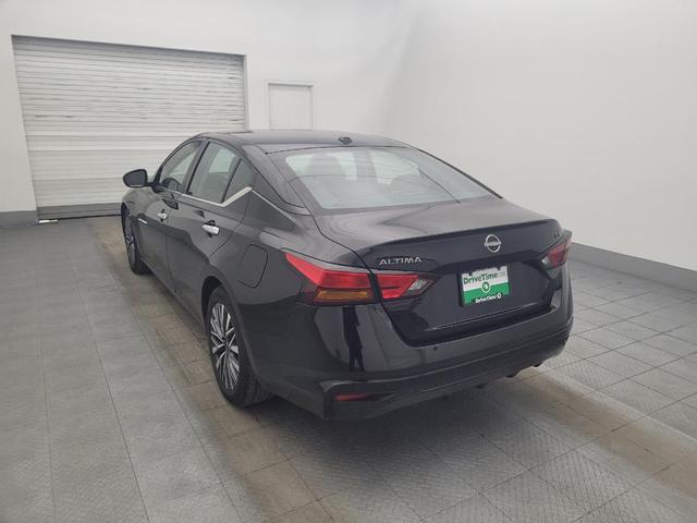 Photo of 2023 Super Black Nissan Altima