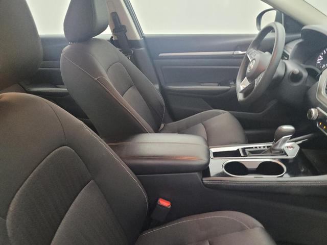 Photo of 2023 Super Black Nissan Altima