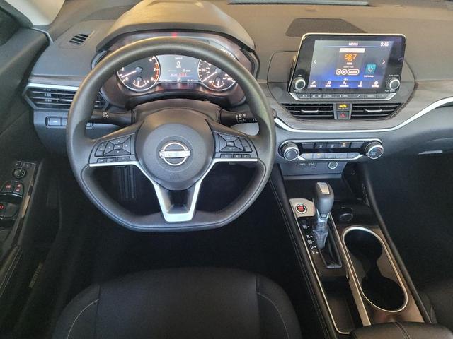 Photo of 2023 Super Black Nissan Altima