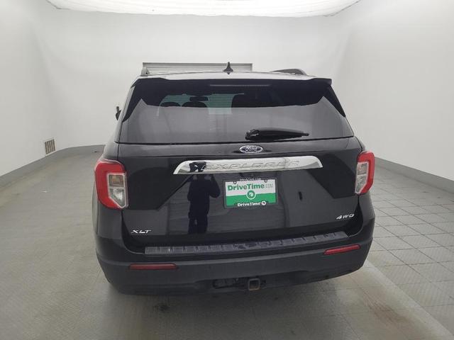 Photo of 2021 Agate Black Metallic Ford Explorer