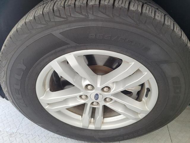 Photo of 2021 Agate Black Metallic Ford Explorer