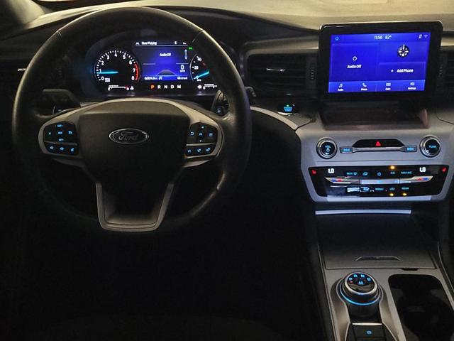 Photo of 2021 Agate Black Metallic Ford Explorer