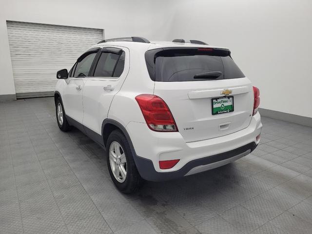 Photo of 2019 Summit White Chevrolet Trax