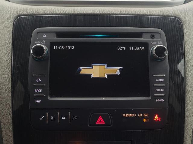 Photo of 2017 White Chevrolet Traverse