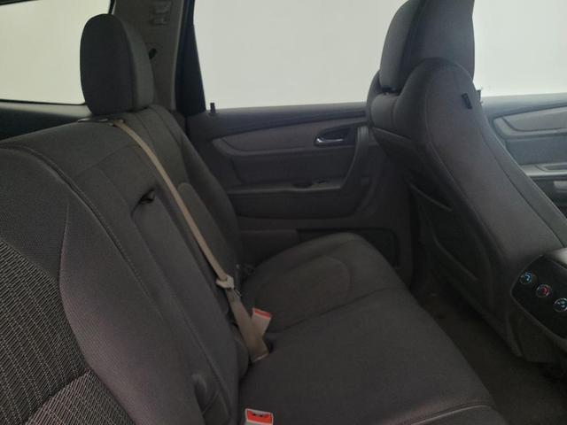 Photo of 2017 White Chevrolet Traverse
