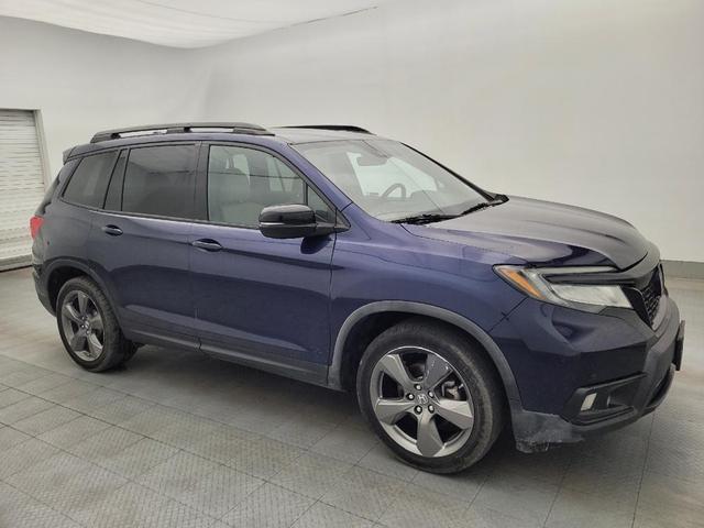 Photo of 2019 Obsidian Blue Pearl Honda Passport