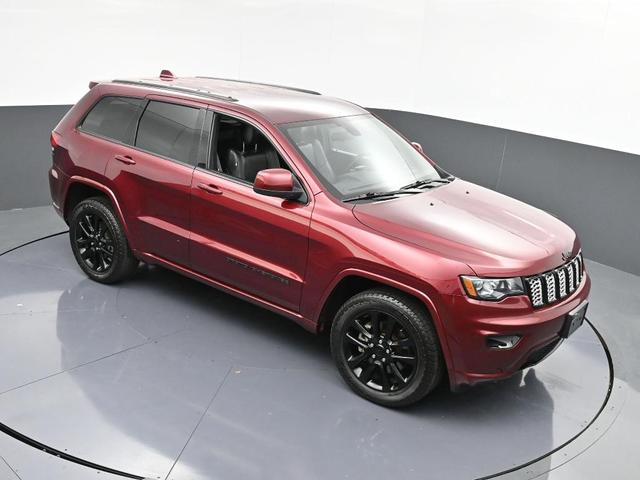 Photo of 2021 Velvet Red Pearlcoat Jeep Grand Cherokee