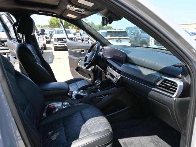 Photo of 2024 Wolf Gray Kia Telluride