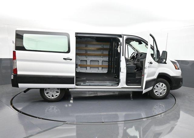Photo of 2024 Oxford White Ford Transit-250