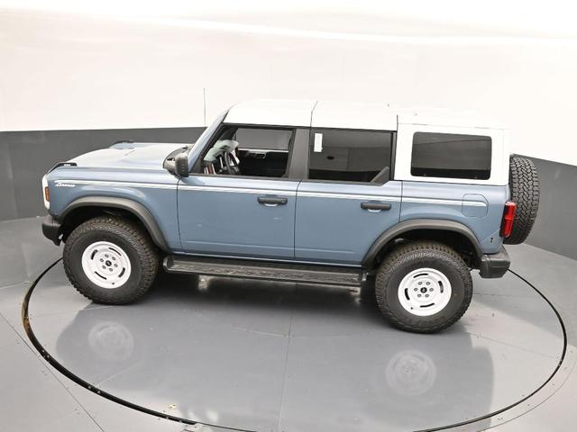 Photo of 2025 Azure Gray Metallic Ford Bronco