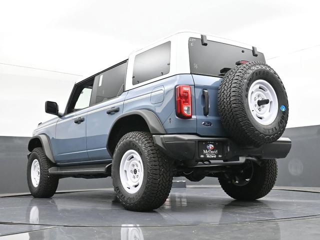 Photo of 2025 Azure Gray Metallic Ford Bronco