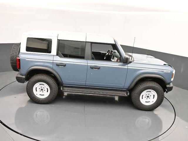 Photo of 2025 Azure Gray Metallic Ford Bronco