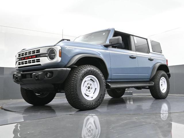 Photo of 2025 Azure Gray Metallic Ford Bronco