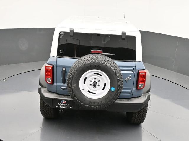 Photo of 2025 Azure Gray Metallic Ford Bronco