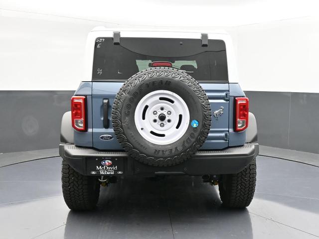 Photo of 2025 Azure Gray Metallic Ford Bronco