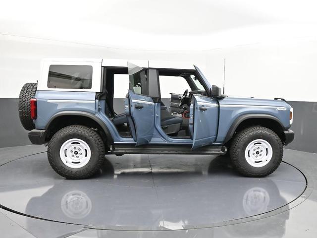 Photo of 2025 Azure Gray Metallic Ford Bronco