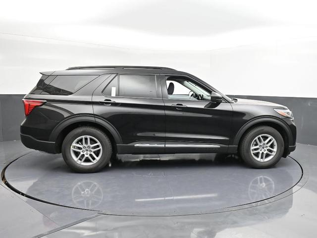 Photo of 2025 Agate Black Metallic Ford Explorer