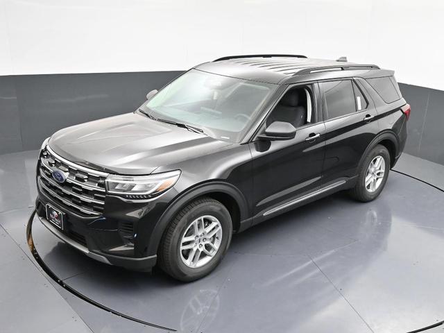 Photo of 2025 Agate Black Metallic Ford Explorer