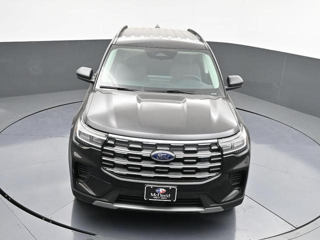 Photo of 2025 Agate Black Metallic Ford Explorer