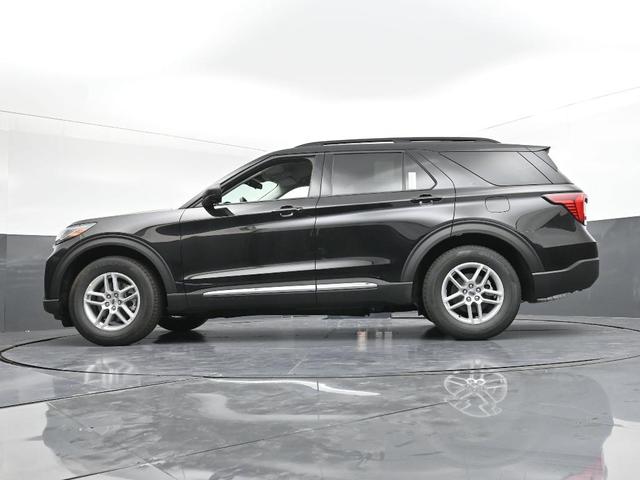 Photo of 2025 Agate Black Metallic Ford Explorer