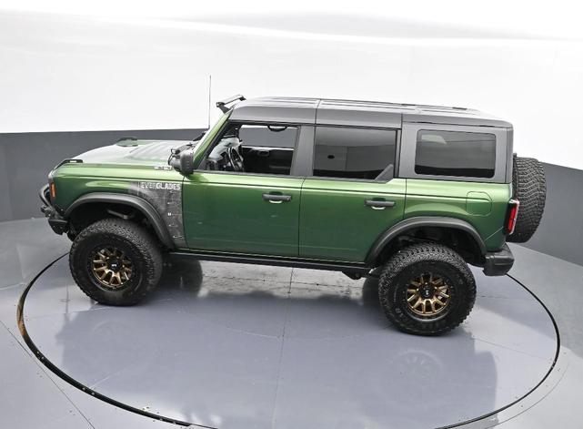 Photo of 2024 Eruption Green Metallic Ford Bronco