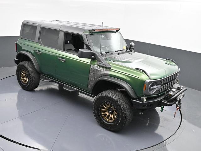 Photo of 2024 Eruption Green Metallic Ford Bronco