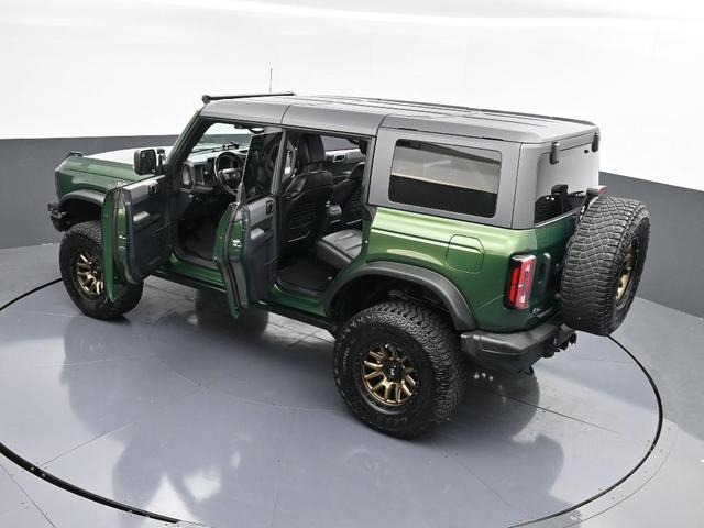 Photo of 2024 Eruption Green Metallic Ford Bronco