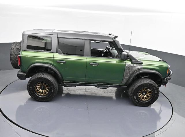 Photo of 2024 Eruption Green Metallic Ford Bronco