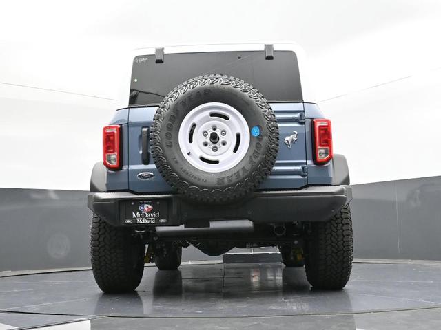 Photo of 2025 Azure Gray Metallic Ford Bronco