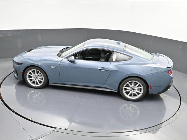 Photo of 2025 Vapor Blue Metallic Ford Mustang