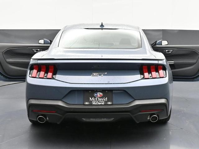 Photo of 2025 Vapor Blue Metallic Ford Mustang