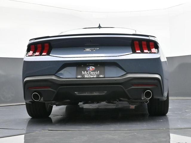 Photo of 2025 Vapor Blue Metallic Ford Mustang