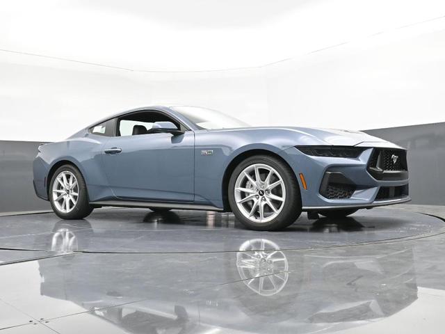 Photo of 2025 Vapor Blue Metallic Ford Mustang