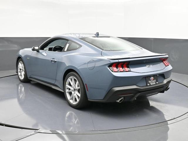 Photo of 2025 Vapor Blue Metallic Ford Mustang