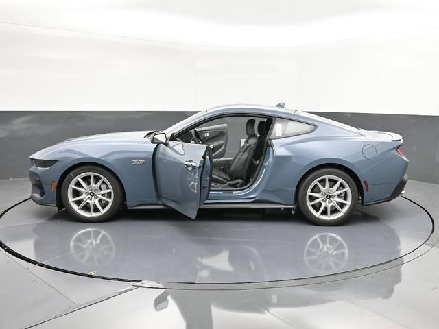 Photo of 2025 Vapor Blue Metallic Ford Mustang
