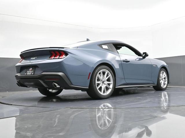 Photo of 2025 Vapor Blue Metallic Ford Mustang