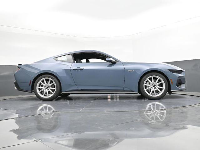 Photo of 2025 Vapor Blue Metallic Ford Mustang