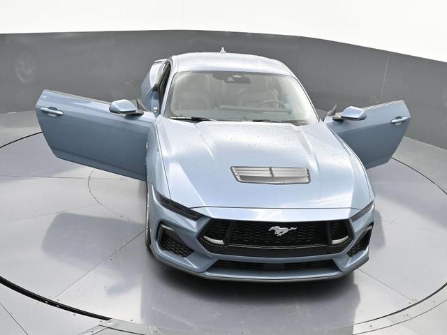Photo of 2025 Vapor Blue Metallic Ford Mustang