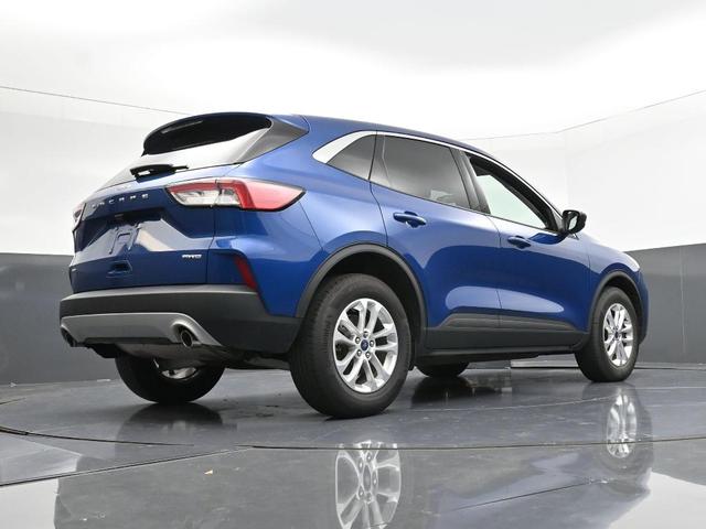 Photo of 2022 Atlas Blue Metallic Ford Escape