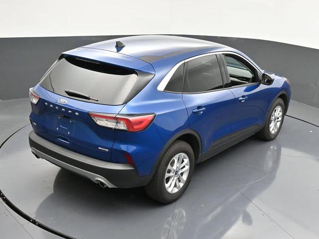 Photo of 2022 Atlas Blue Metallic Ford Escape